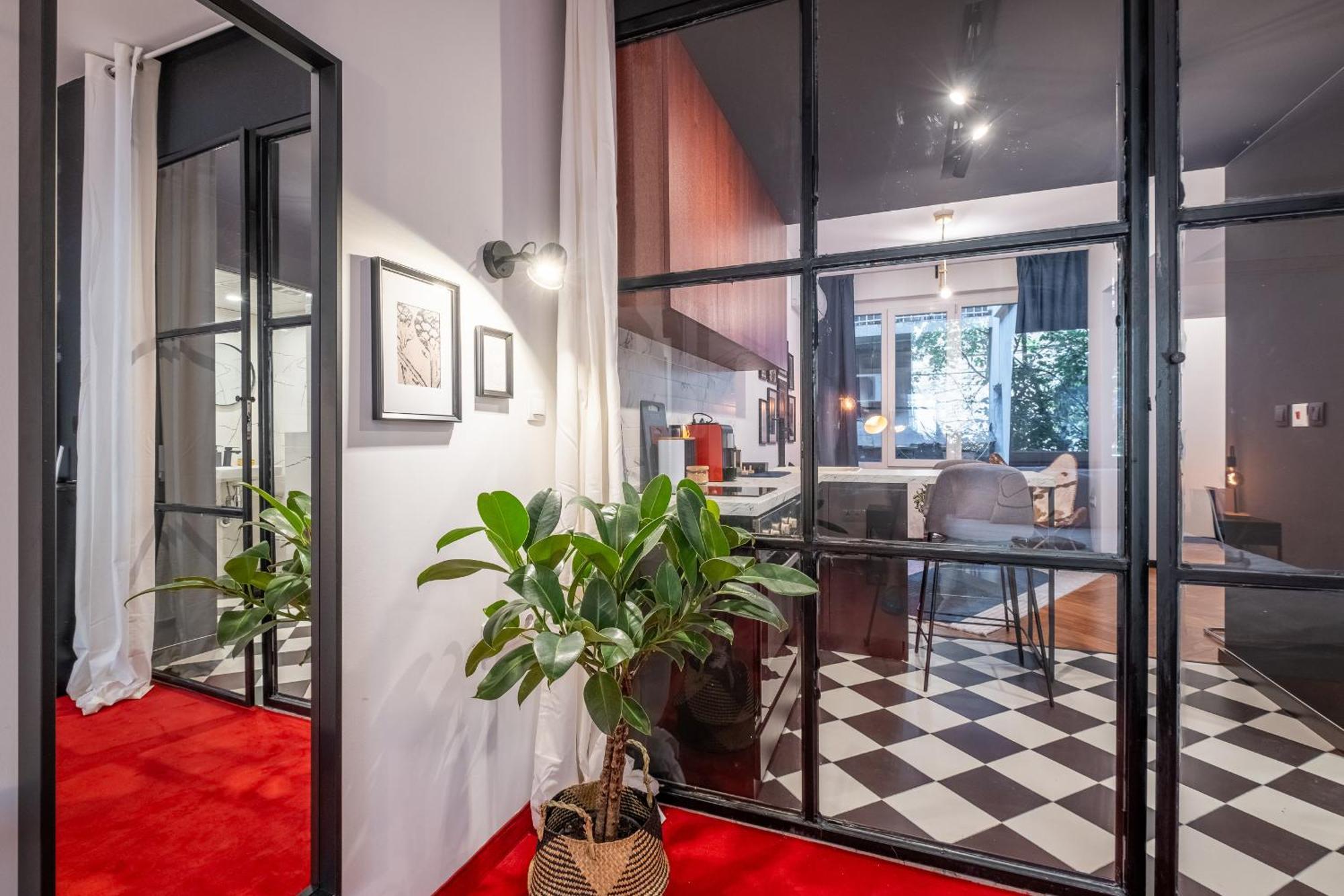 Central Art-Inspired Flat With Private Garage Sofia Ngoại thất bức ảnh